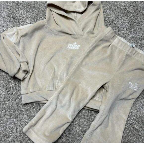 Nike Other - Nike Baby Cozy Pullover Hoodie & Pants, 2 Piece Set - Size 12 Months